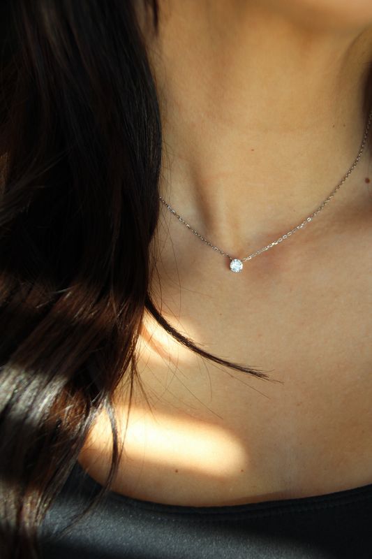 Maddison’s Necklace In White Rhodium