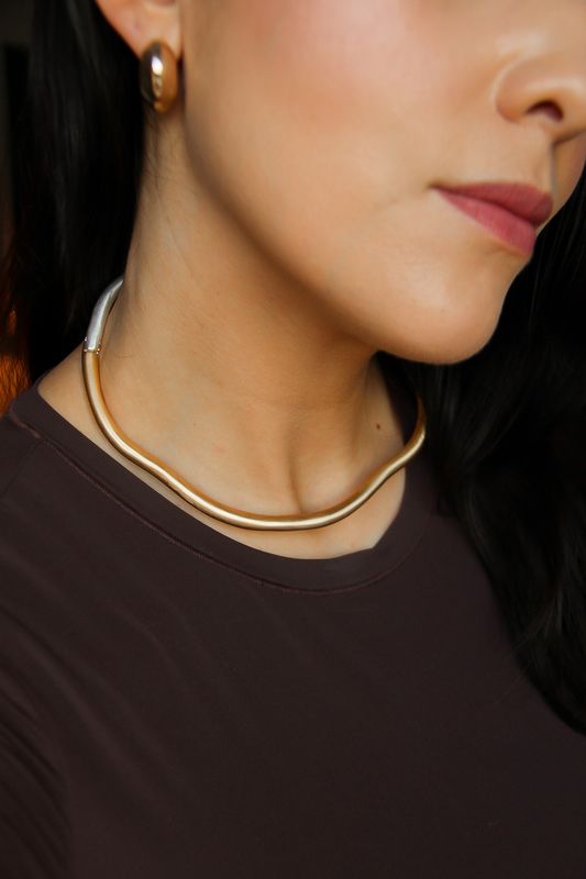 Estela’s Rigid Chocker