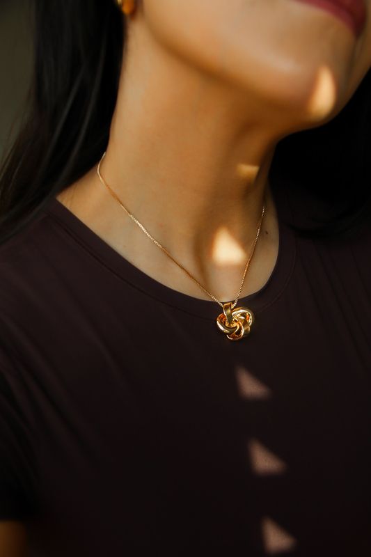 Joann’s Minimalist Necklace