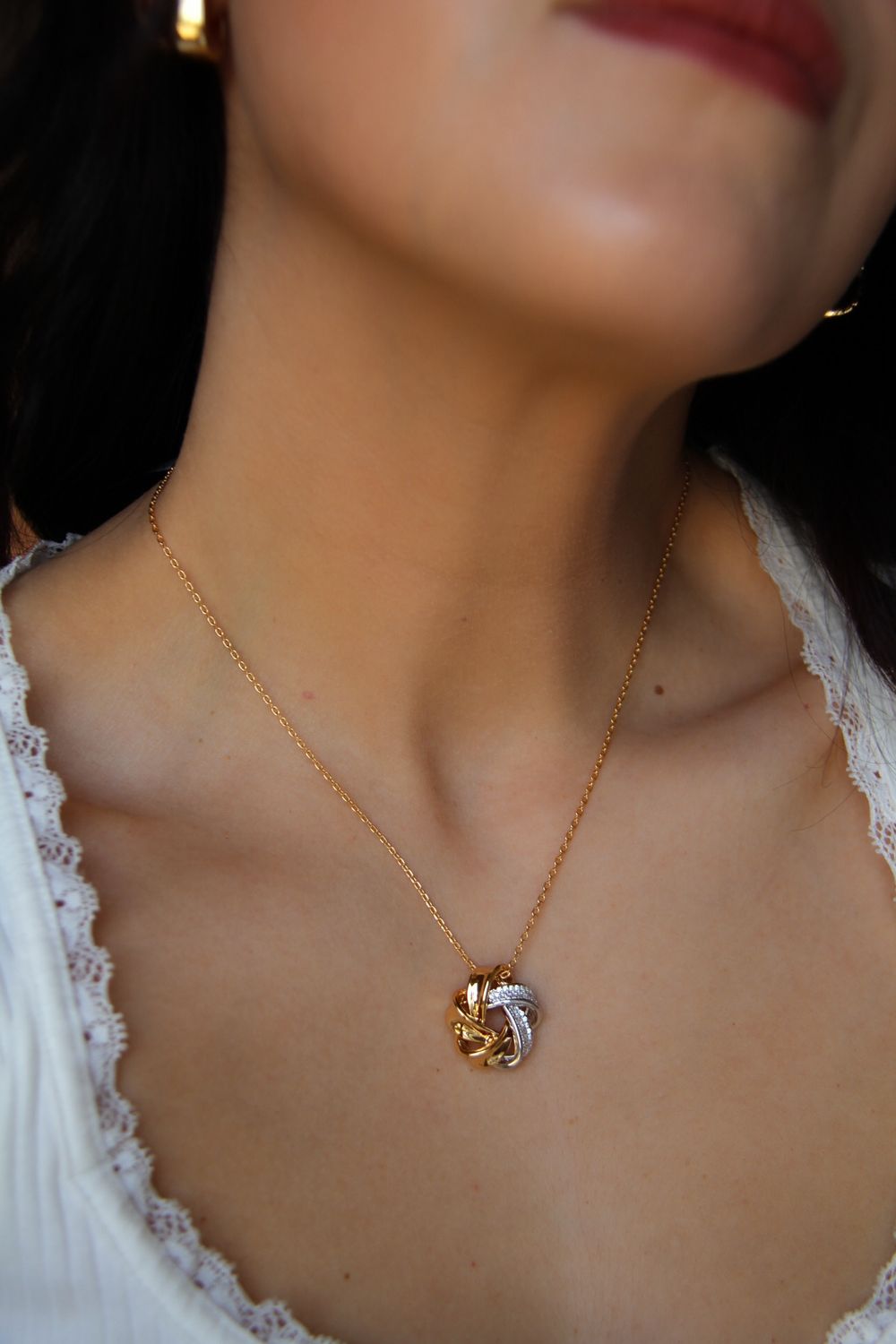 Twisted Necklace