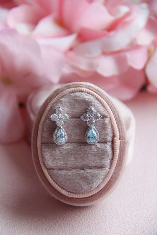 Milena’s Earrings