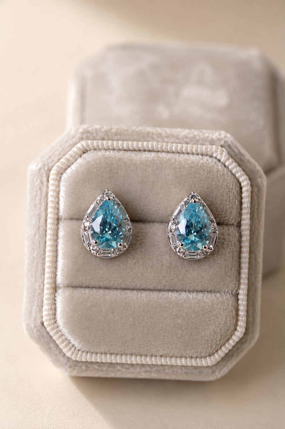 Mariana’s Earrings