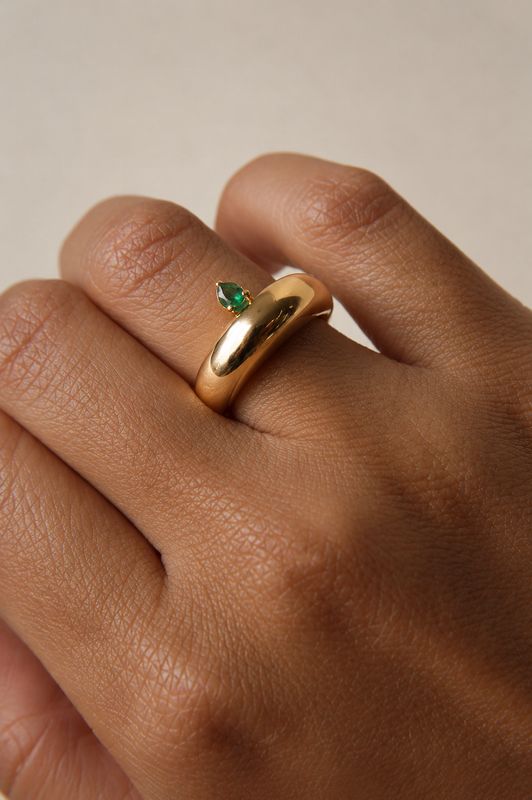 Adjustable Ring In Emerald Fusion