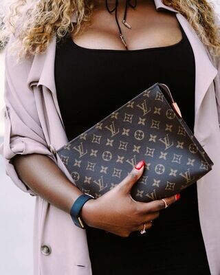 LV toiletry