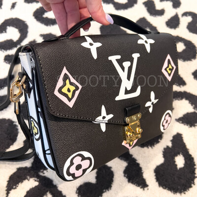 LV wild @ heart pochette metis