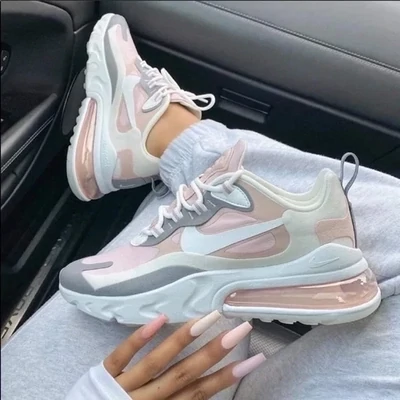 NIKE plum chalk AM270