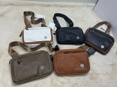 LULU leather belt bag