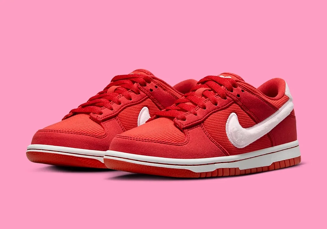 NIKE sole mates