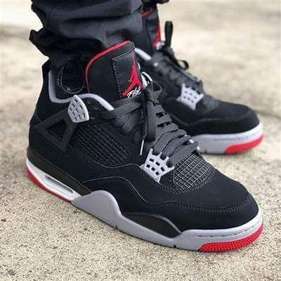 NIKE jordan 4 bred