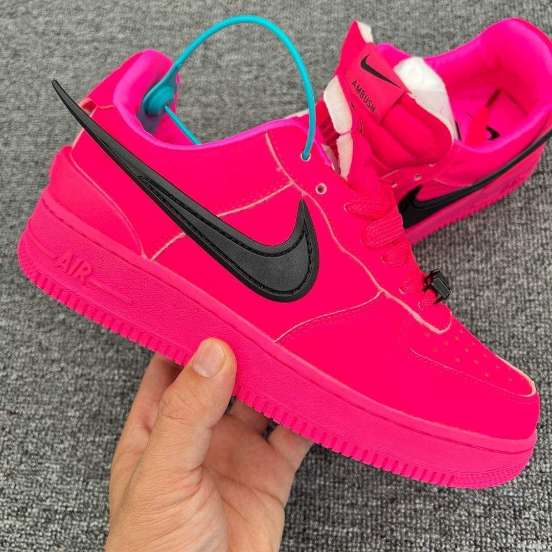 NIKE pink ambush AF1