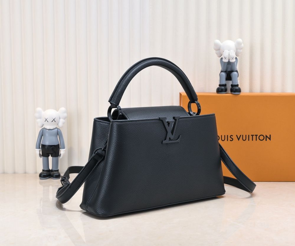 LV taurillon matte black