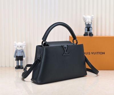 LV taurillon matte black