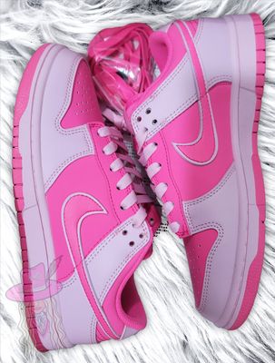 NIKE bubble gum