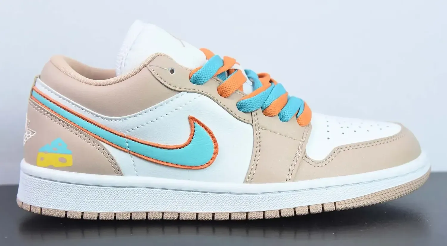 NIKE sunset haze