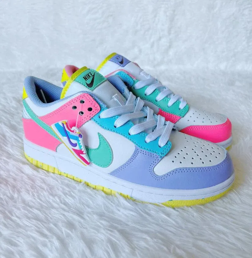 NIKE multi pastel