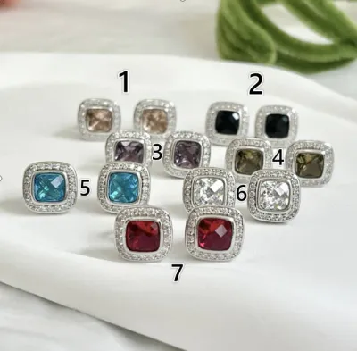 DY stud earrings