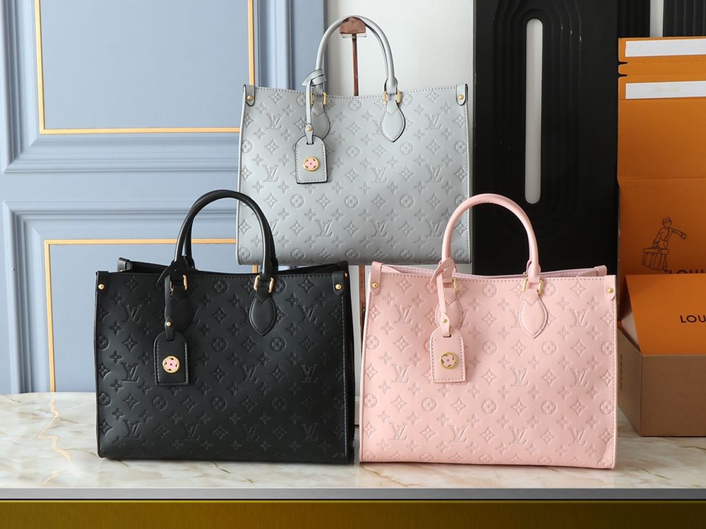 LV colorful on the go