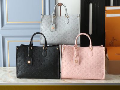 LV colorful on the go