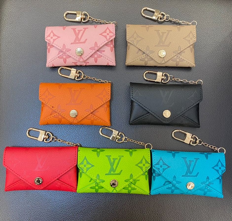 LV keychain cardholder