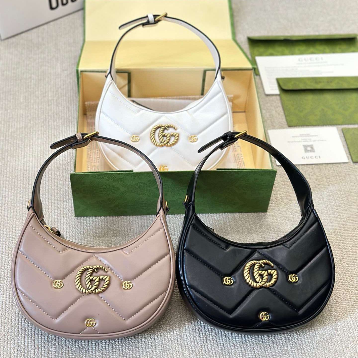GG half moon