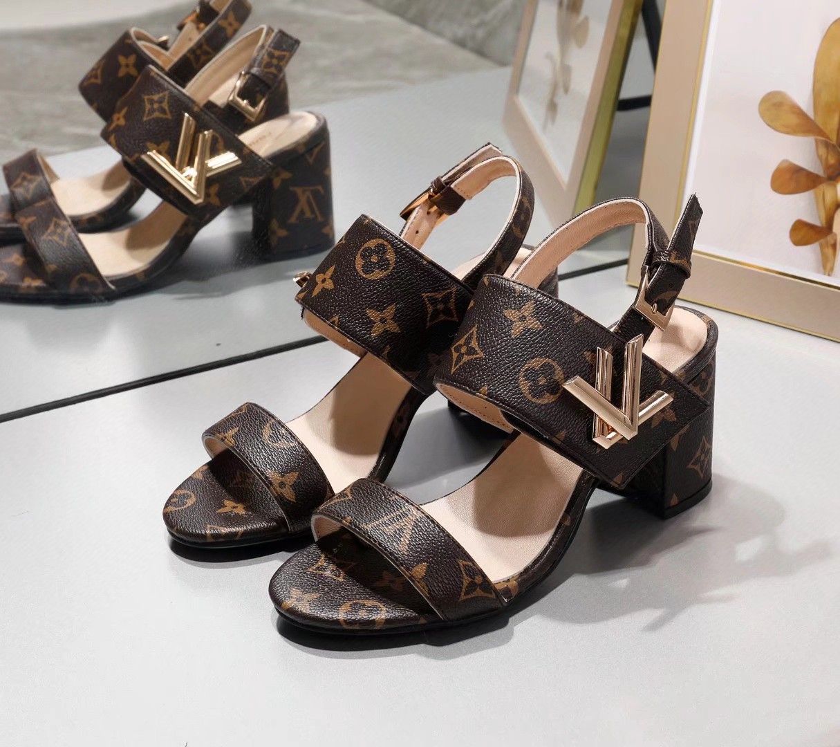LV horizon heel