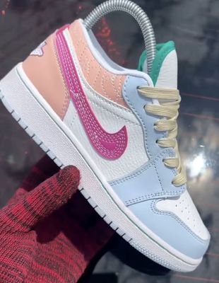 NIKE stitched swoosh
