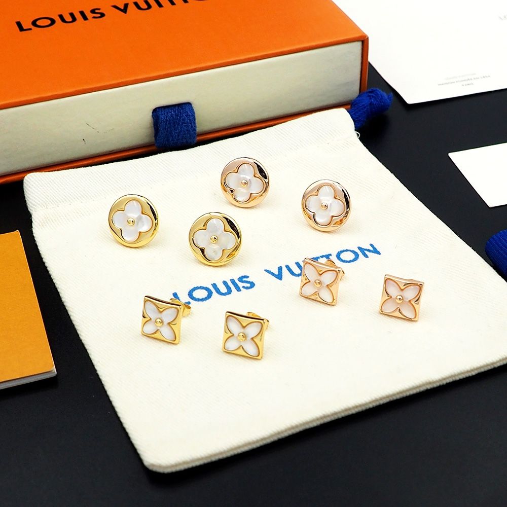 LV nanogram stud