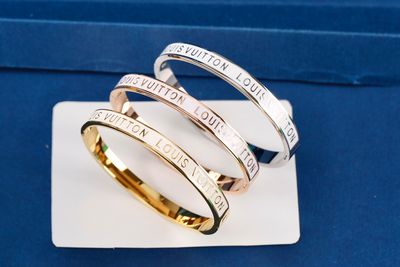 LV nanogram cuff