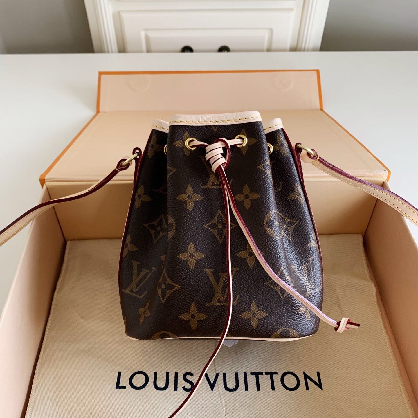 LV neonoe nano