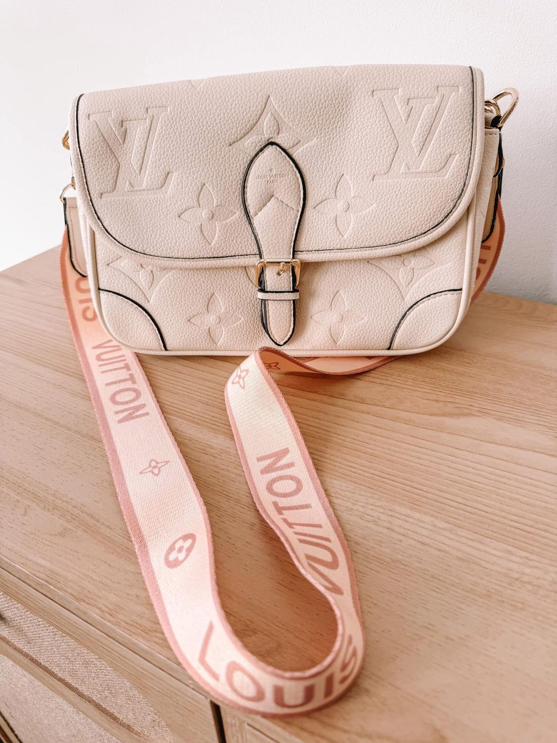 LV cream + pink diane