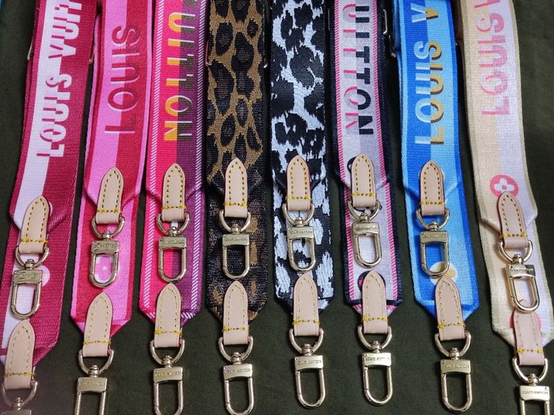 LV multi strap
