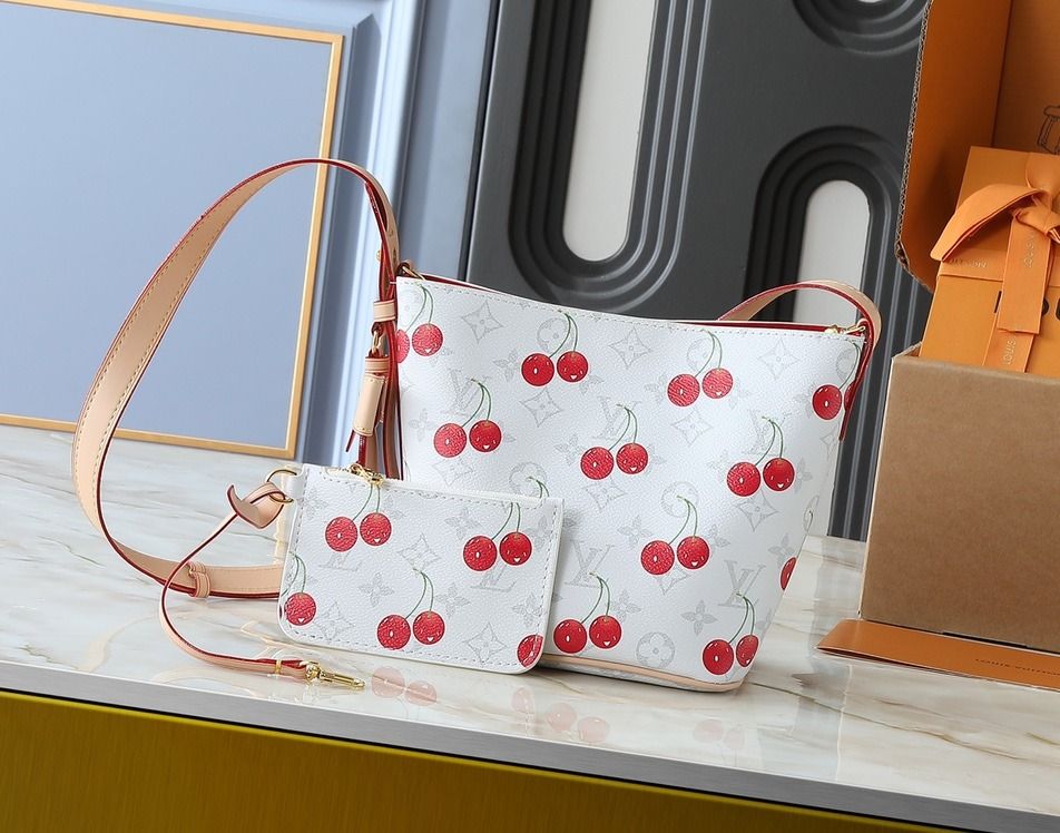 LV cherry bucket