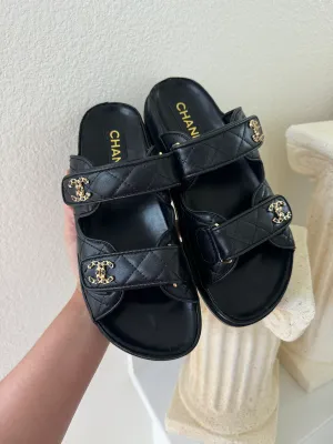 CHANEL dad slides