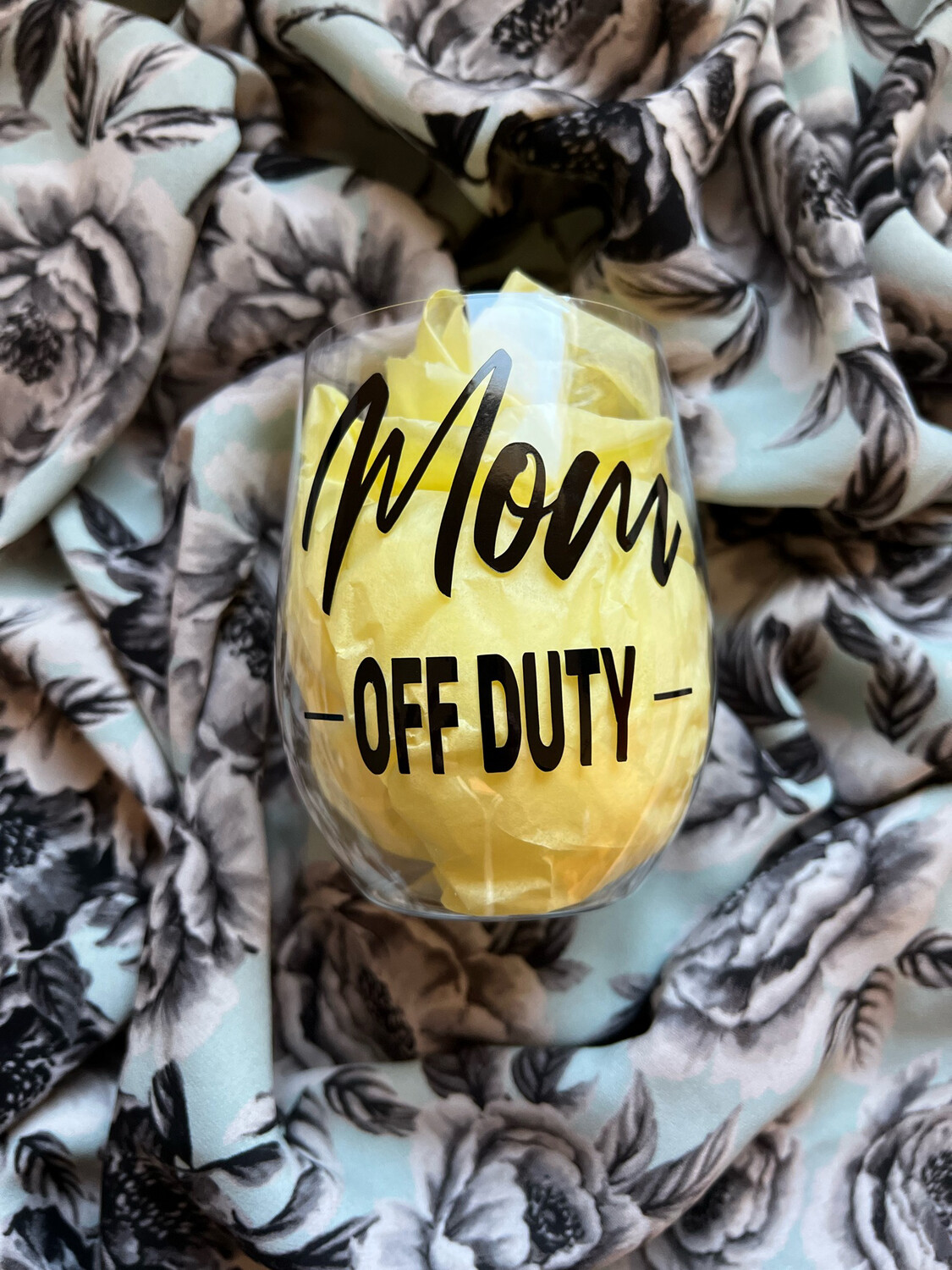 Mom Off Duty - Wine Glass