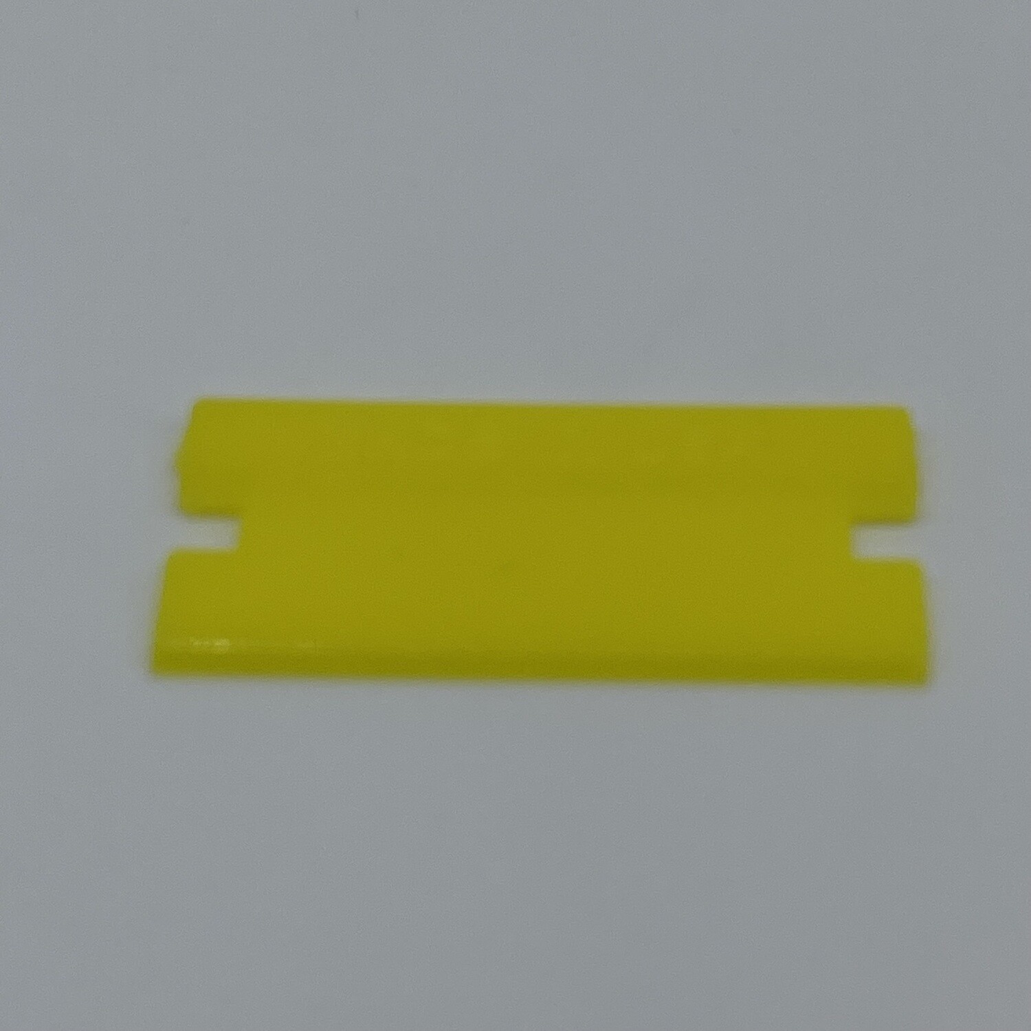 PLASTIC RAZOR BLADES