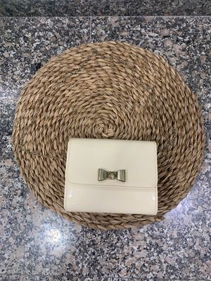 Bolso lazito