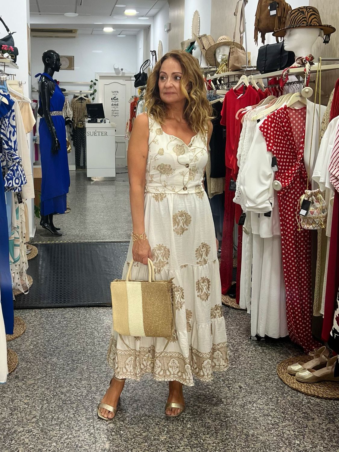 FALDA BORDADA beige