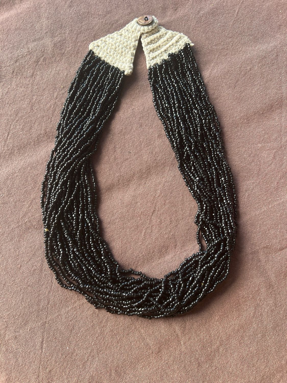 Collar crochet negro