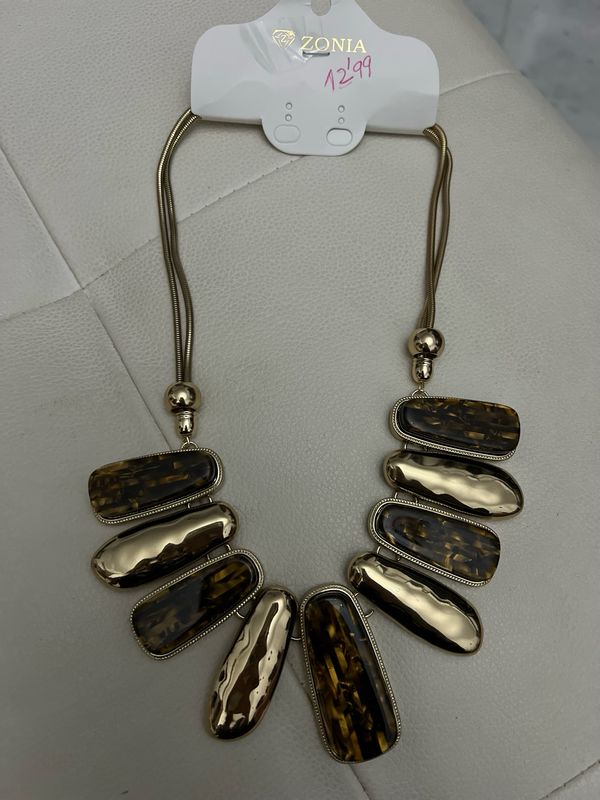 Collar