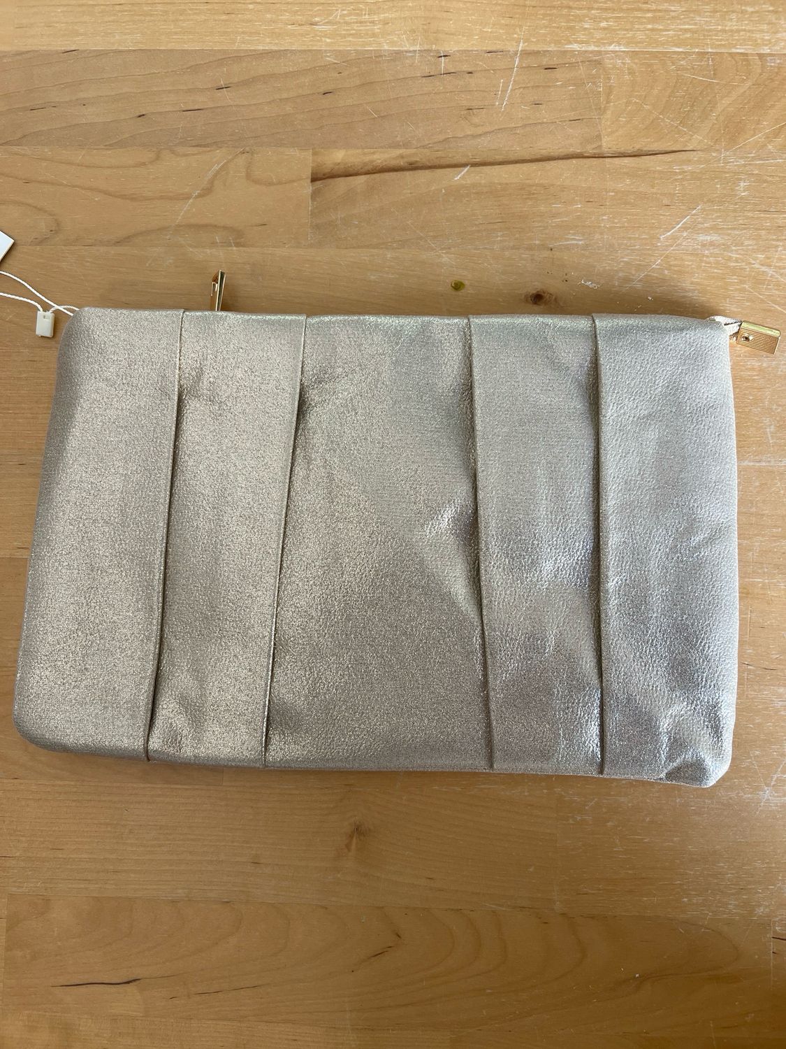 Cartera dorada