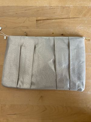 Cartera dorada
