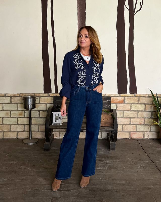 Blusa BORDADA marino