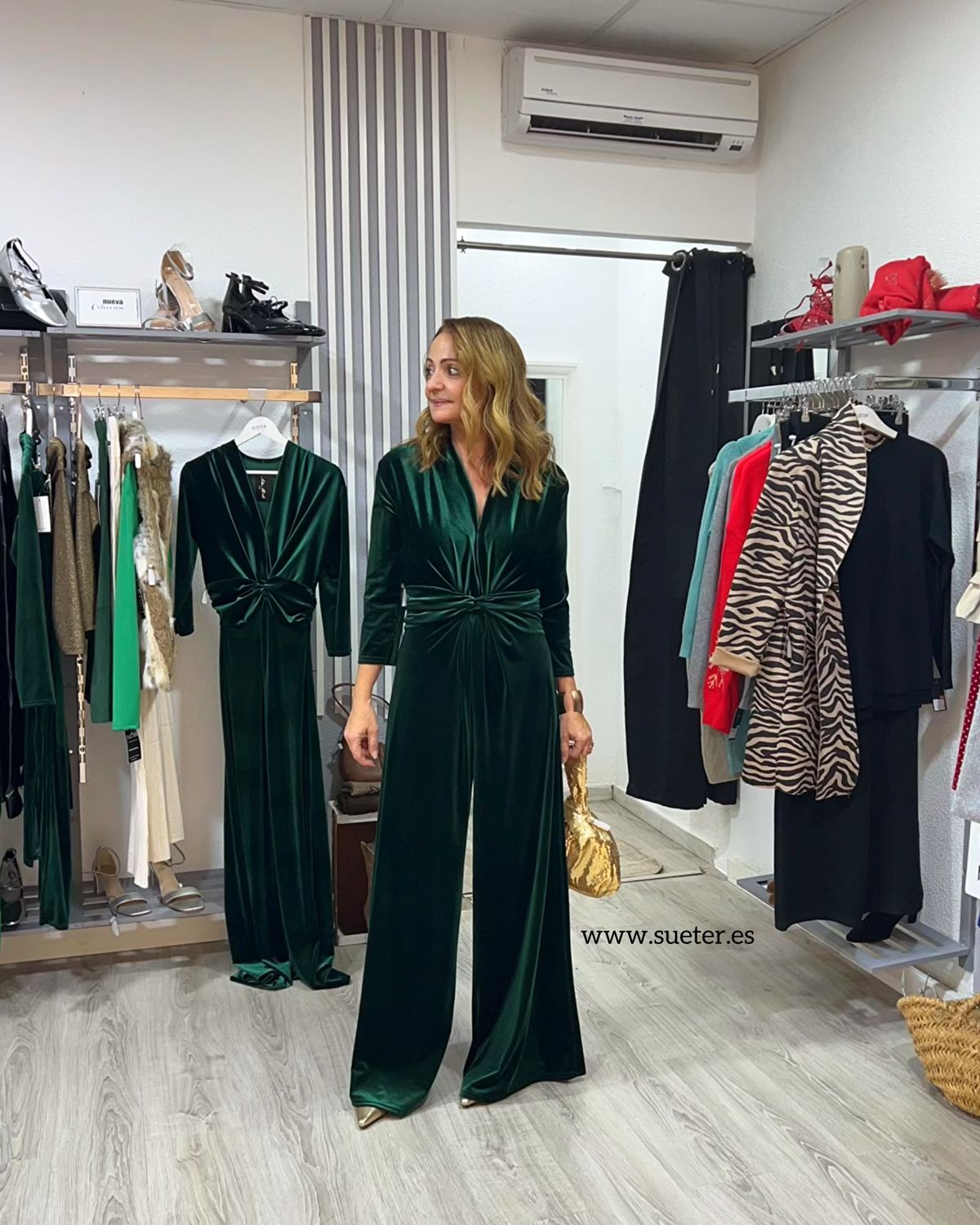 Mono NUDO terciopelo verde Mono NUDO terciopelo verde