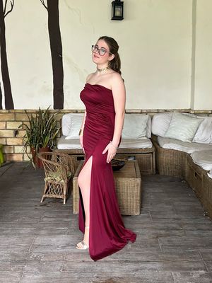 Vestido SOFÍA vino Vestido SOFÍA vino