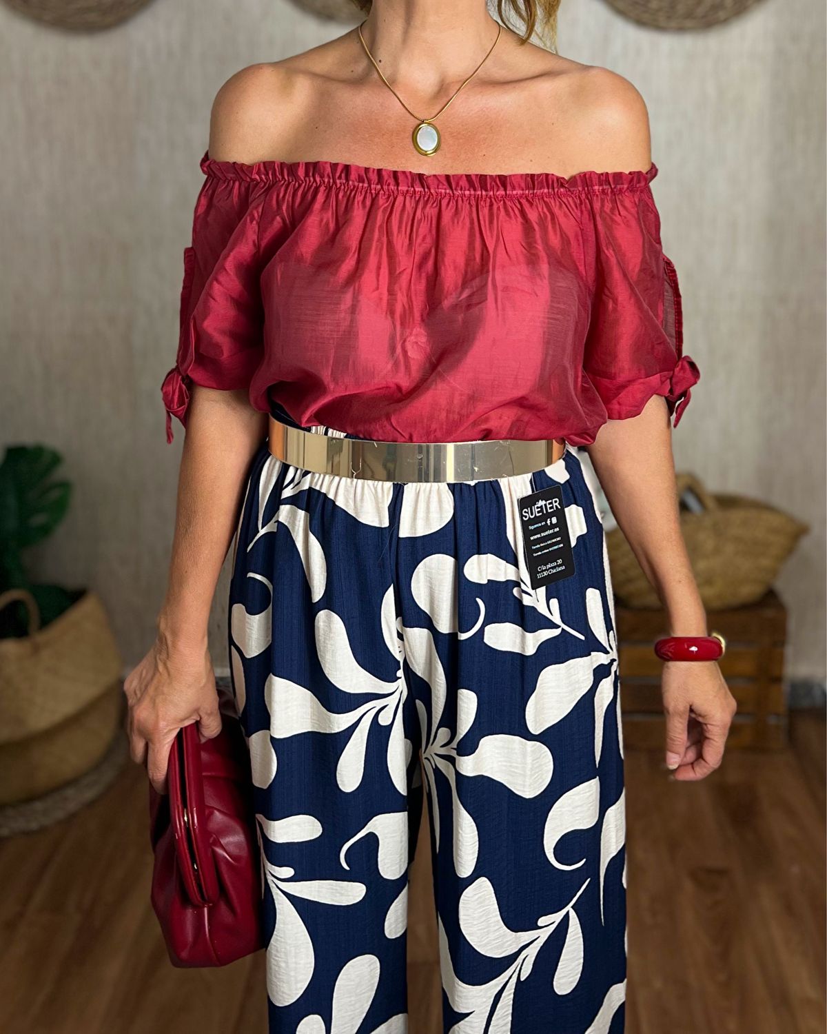 Blusa HOMBROS AL AIRE Blusa HOMBROS AL AIRE