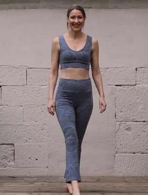 Yoga Hose Guna enzianblau