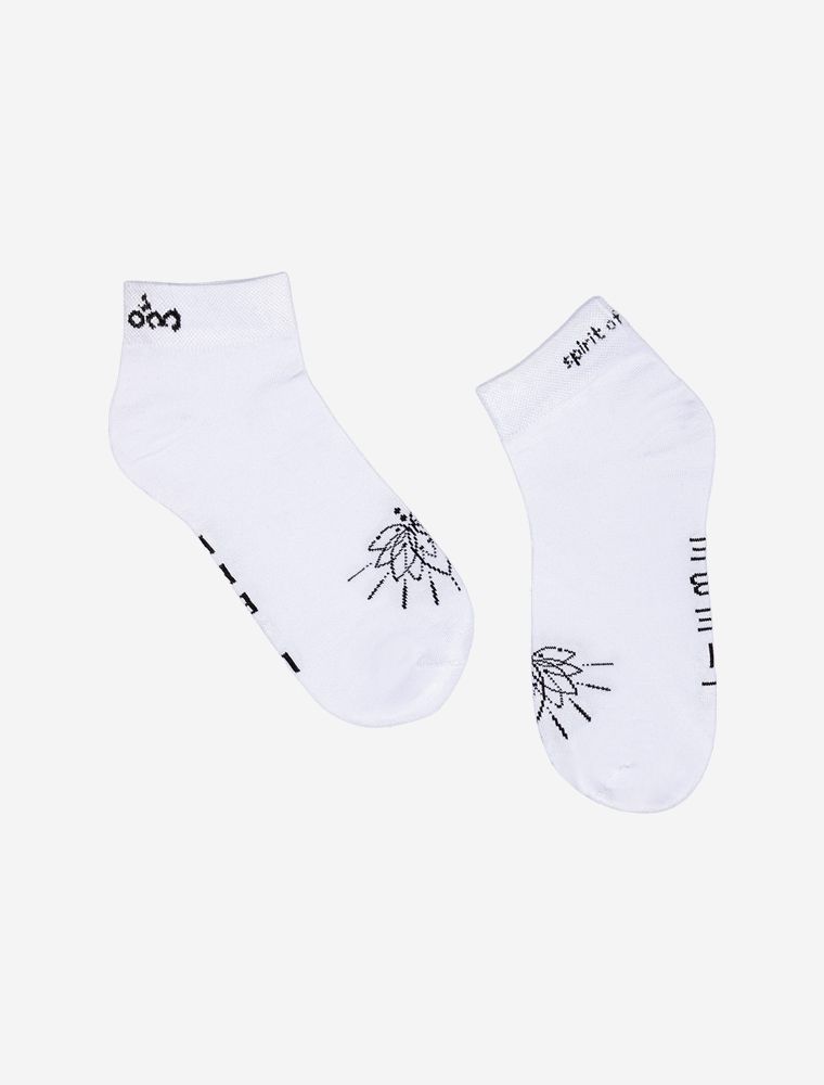 Socken Charanaka weiss