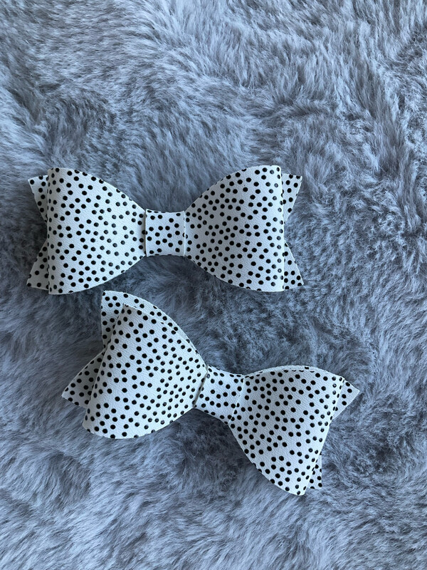 Faux Leather Bow Set 6