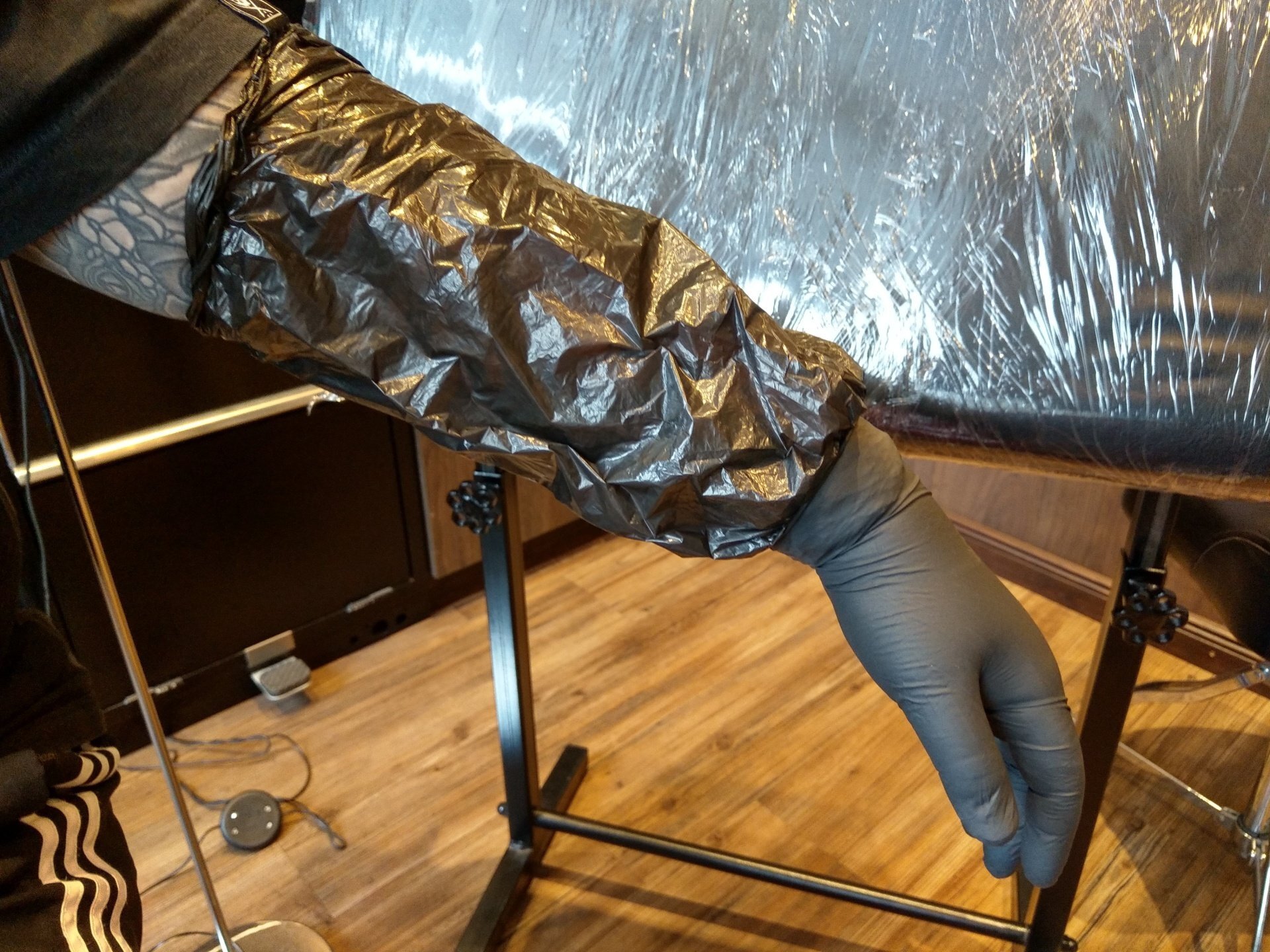 Unigloves PE-Ärmelschoner schwarz 100 Stk.