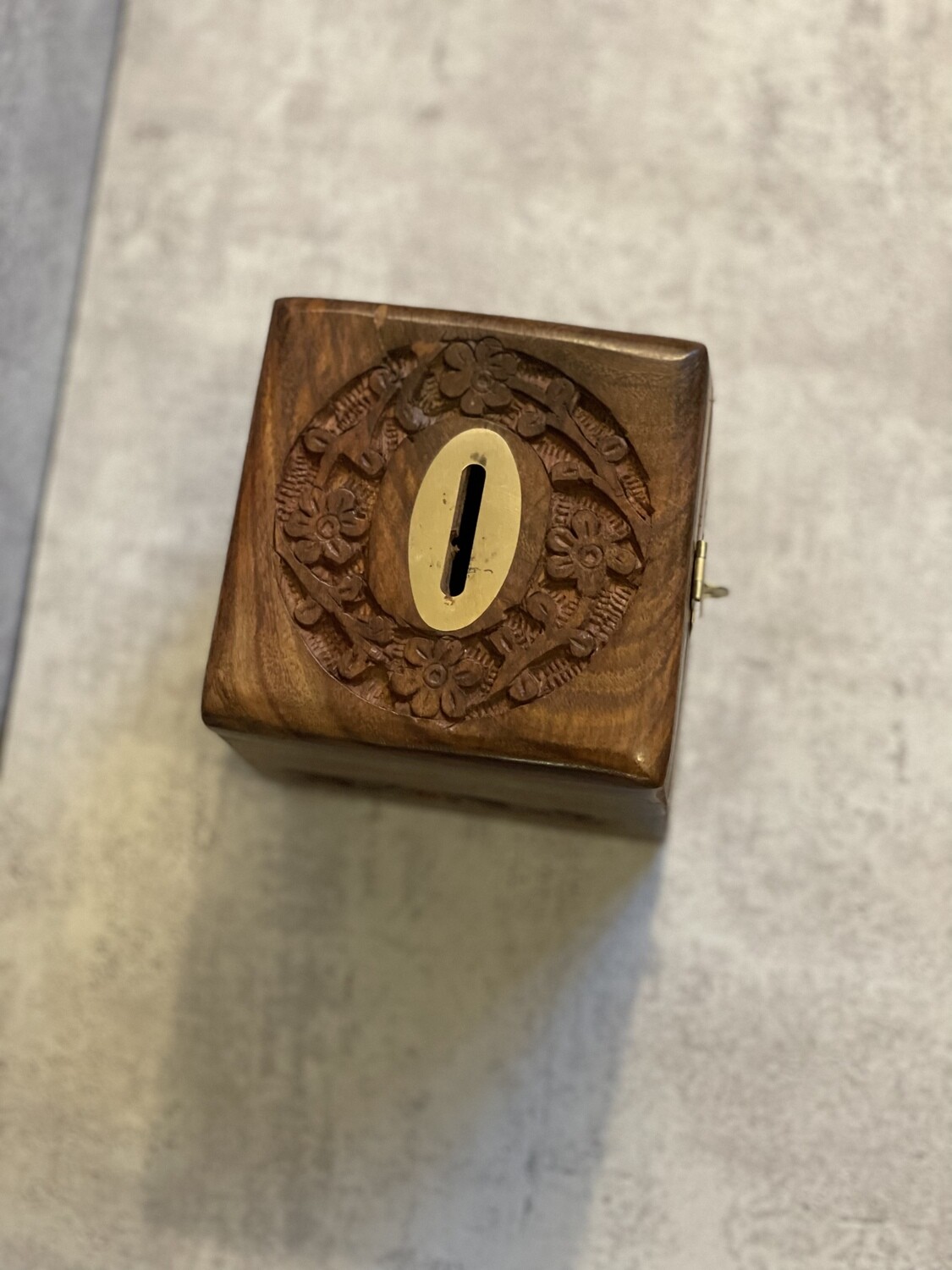 Tirelire en bois